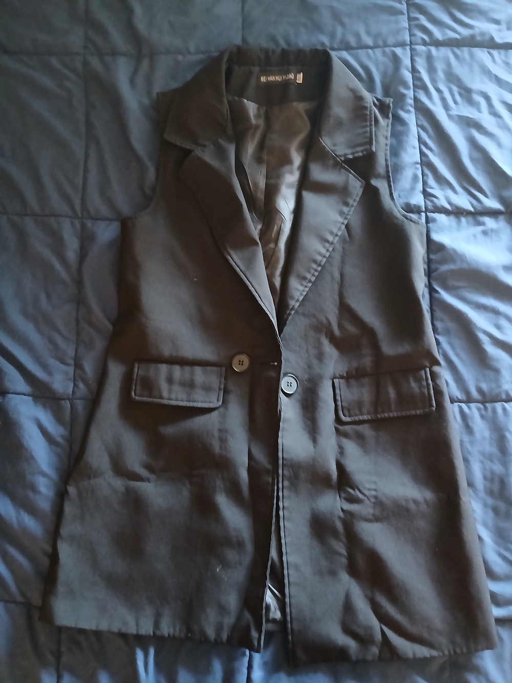 Black Sleeveless Blazer Vest